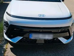 Weiß Gebraucht 2023 Hyundai Kona SUV | 32.590 € (Fairer Preis)