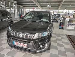 Schwarz Gebraucht 2020 Suzuki Vitara Comfort+ SUV | 22.490 € (Etwas zu teuer)