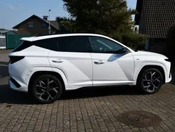 Serenety white Neu 2025 Hyundai Tucson N Line SUV | 35.890 € (Fairer Preis)