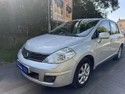 Silber Gebraucht 2008 Nissan Tiida Acenta Limousine | 3.950 € (Fairer Preis)
