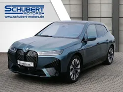 Blau Gebraucht 2022 BMW iX Sport Line SUV | 70.870 € (Fairer Preis)