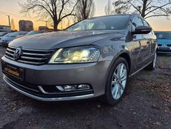 Kaschmirbraun metallic Gebraucht 2011 VW Passat Highline Kombi | 8.499 €