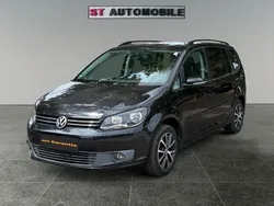Schwarz Gebraucht 2011 VW Touran Comfortline Van / Kleinbus | 5.250 € (Fairer Preis)