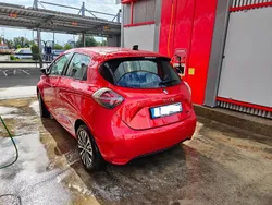 Rot Gebraucht 2023 Renault Zoe Iconic Kleinwagen | 21.450 € (Etwas zu teuer)