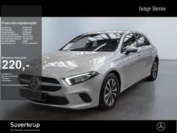 Silber Gebraucht 2023 Mercedes A180 Style Limousine | 25.980 € (Guter Preis)