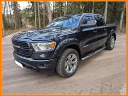 Rot Gebraucht 2021 Dodge Ram Abholung | 42.251 € (Guter Preis)