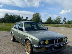 Grün Gebraucht 1986 BMW 318 Limousine | 13.500 €