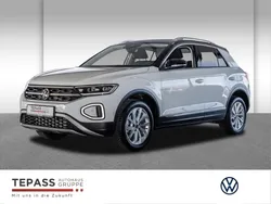 Weiss Gebraucht 2024 VW T-Roc Style SUV | 29.190 € (Fairer Preis)