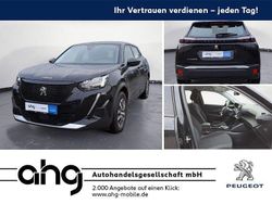 Lackierung schwarz perla nera/ Gebraucht 2022 Peugeot e-2008 Active SUV | 18.690 € (Fairer Preis)