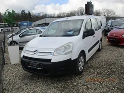 Weiß Gebraucht 2009 Citroën Berlingo Advance Van / Kleinbus | 2.999 € (Etwas zu teuer)