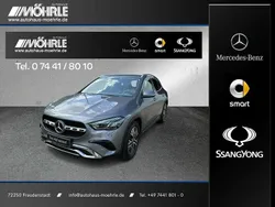 Grau Gebraucht 2024 Mercedes GLA200 Progressive SUV | 39.900 € (Guter Preis)