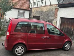 Rot Gebraucht 2002 Mercedes Vaneo Van / Kleinbus | 800 € (Superpreis)