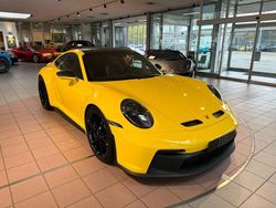 Gelb Gebraucht 2024 Porsche 911 | 194.900 € (Superpreis)