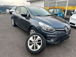 Grau Gebraucht 2017 Renault Clio IV LIMITED Kleinwagen | 5.800 € (Guter Preis)