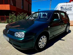 Grün Gebraucht 2001 VW Golf IV Kleinwagen | 2.700 € (Etwas zu teuer)