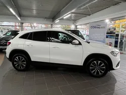 Polarweiss Gebraucht 2022 Mercedes GLA250 Style SUV | 32.700 € (Fairer Preis)