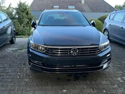 Grau Gebraucht 2018 VW Passat Highline Kombi | 16.950 € (Teuer)