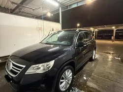 Schwarz Gebraucht 2011 VW Tiguan Team SUV | 9.700 € (Etwas zu teuer)