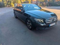 Schwarz Gebraucht 2018 Mercedes E220 Avantgarde Limousine | 14.000 € (Guter Preis)