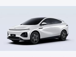 Weiß (arctic white) Neu 2025 XPENG G6 RWD Standard Range SUV | 31.610 €