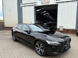 Schwarz Gebraucht 2021 Volvo V60 R-Design Kombi | 18.900 € (Fairer Preis)