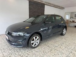 Grau Gebraucht 2018 VW Polo Trendline Limousine | 7.999 € (Fairer Preis)