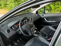 Schwarz Gebraucht 2007 Peugeot 308 Kleinwagen | 3.200 €