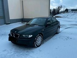 Grün Gebraucht 2003 BMW 318 Limousine | 2.200 € (Guter Preis)