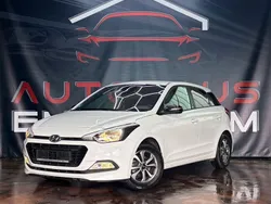 Weiß Gebraucht 2018 Hyundai i20 Passion Kleinwagen | 9.099 € (Guter Preis)
