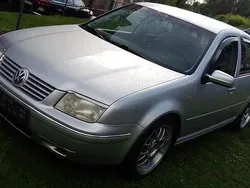 Silber Gebraucht 2002 VW Bora Highline Limousine | 3.000 € (Etwas zu teuer)