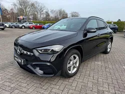Kosmosschwarz Gebraucht 2024 Mercedes GLA200 AMG line SUV | 46.990 € (Teuer)