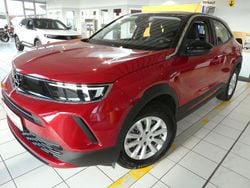 Rot Gebraucht 2023 Opel Mokka-e Edition SUV | 24.950 € (Etwas zu teuer)