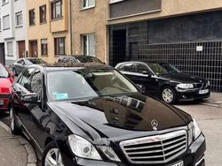 Schwarz Gebraucht 2012 Mercedes E200 Limousine | 11.000 € (Fairer Preis)