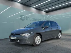 Grau Gebraucht 2023 VW Golf VIII Life Limousine | 23.805 € (Fairer Preis)