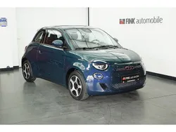 Grün Gebraucht 2023 Fiat 500e Action Limousine | 13.200 € (Superpreis)