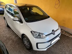 Weiß Gebraucht 2017 VW up! Kleinwagen | 5.100 € (Fairer Preis)
