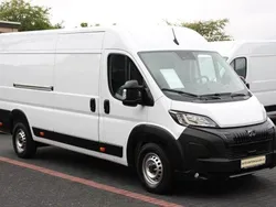 Weiß icy Gebraucht 2024 Peugeot Boxer Van | 26.773 € (Guter Preis)