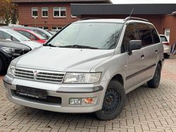 Silber Gebraucht 2003 Mitsubishi Space Wagon Van / Kleinbus | 2.999 €