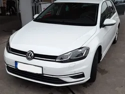 Weiß Gebraucht 2018 VW Golf VII Sound Limousine | 15.249 € (Fairer Preis)