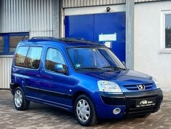 Blau Gebraucht 2004 Peugeot Partner Quiksilver Van / Kleinbus | 2.990 € (Fairer Preis)