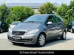 Grau Gebraucht 2009 Mercedes A180 Edition Limousine | 6.990 € (Fairer Preis)