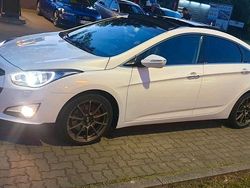 Weiß Gebraucht 2012 Hyundai i40 Limousine | 6.600 €