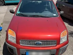 Orange Gebraucht 2008 Ford Fusion Kombi | 1.700 €