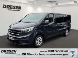 Grau Gebraucht 2024 Renault Trafic Evolution Van | 42.888 € (Etwas zu teuer)