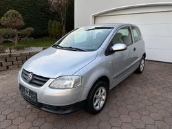 Silber Gebraucht 2005 VW Fox Kleinwagen | 2.690 € (Teuer)