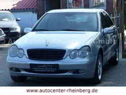 Silber Gebraucht 2002 Mercedes C270 Limousine | 2.800 €