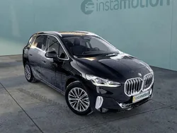 Schwarz Gebraucht 2024 BMW 218 Active Tourer Van / Kleinbus | 29.249 € (Guter Preis)