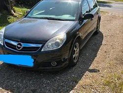Schwarz Gebraucht 2005 Opel Signum Kombi | 1.600 € (Fairer Preis)