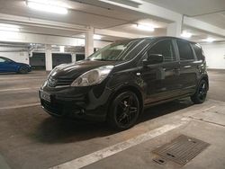 Schwarz Gebraucht 2010 Nissan Note Tekna Van / Kleinbus | 3.950 € (Teuer)