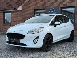 Weiß Gebraucht 2018 Ford Fiesta Cool & Connect Kleinwagen | 9.480 € (Fairer Preis)
